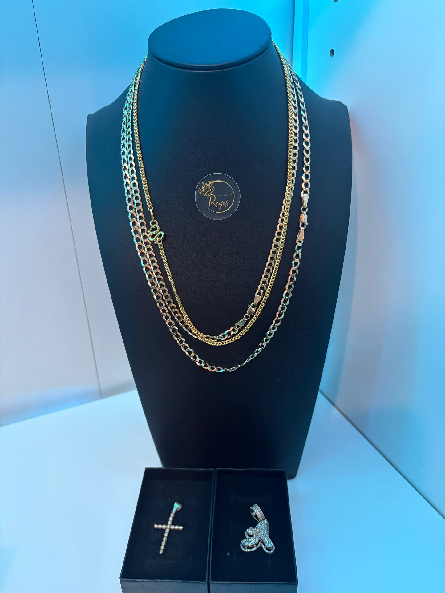Bundle – 2 Chains (14K), 2 Charms (14K)