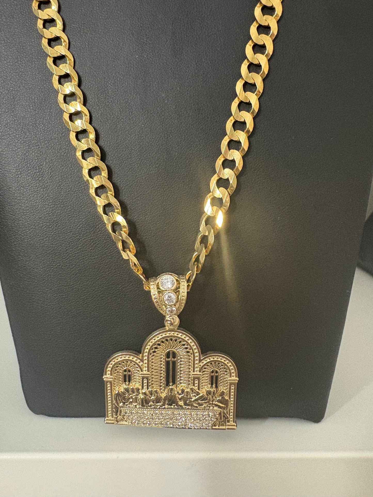 Chain with pendant Solid Curv 10k