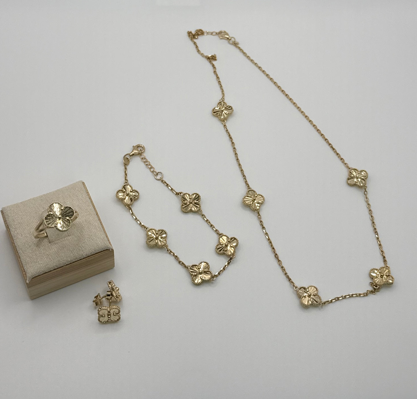 10K Gold Clover Jewelry Set