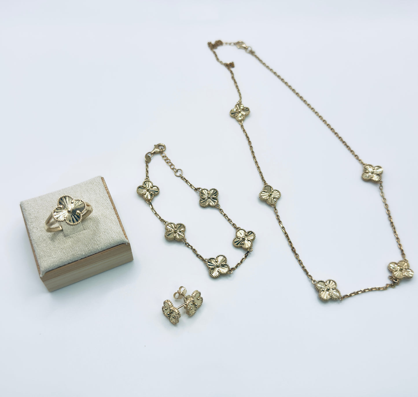 10K Gold Clover Jewelry Set