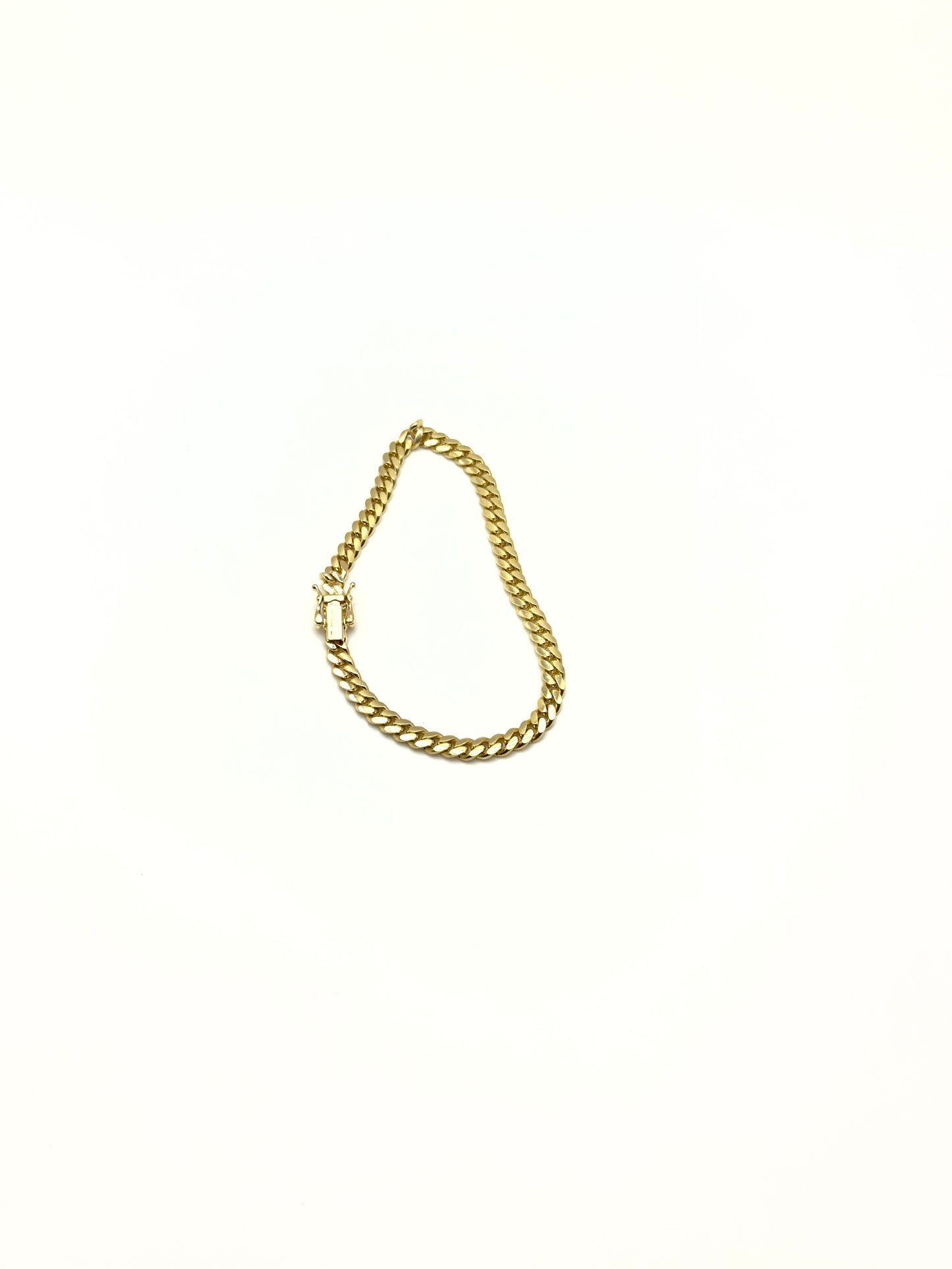 ✨ 10K Gold Unixes Charm Bracelet ✨