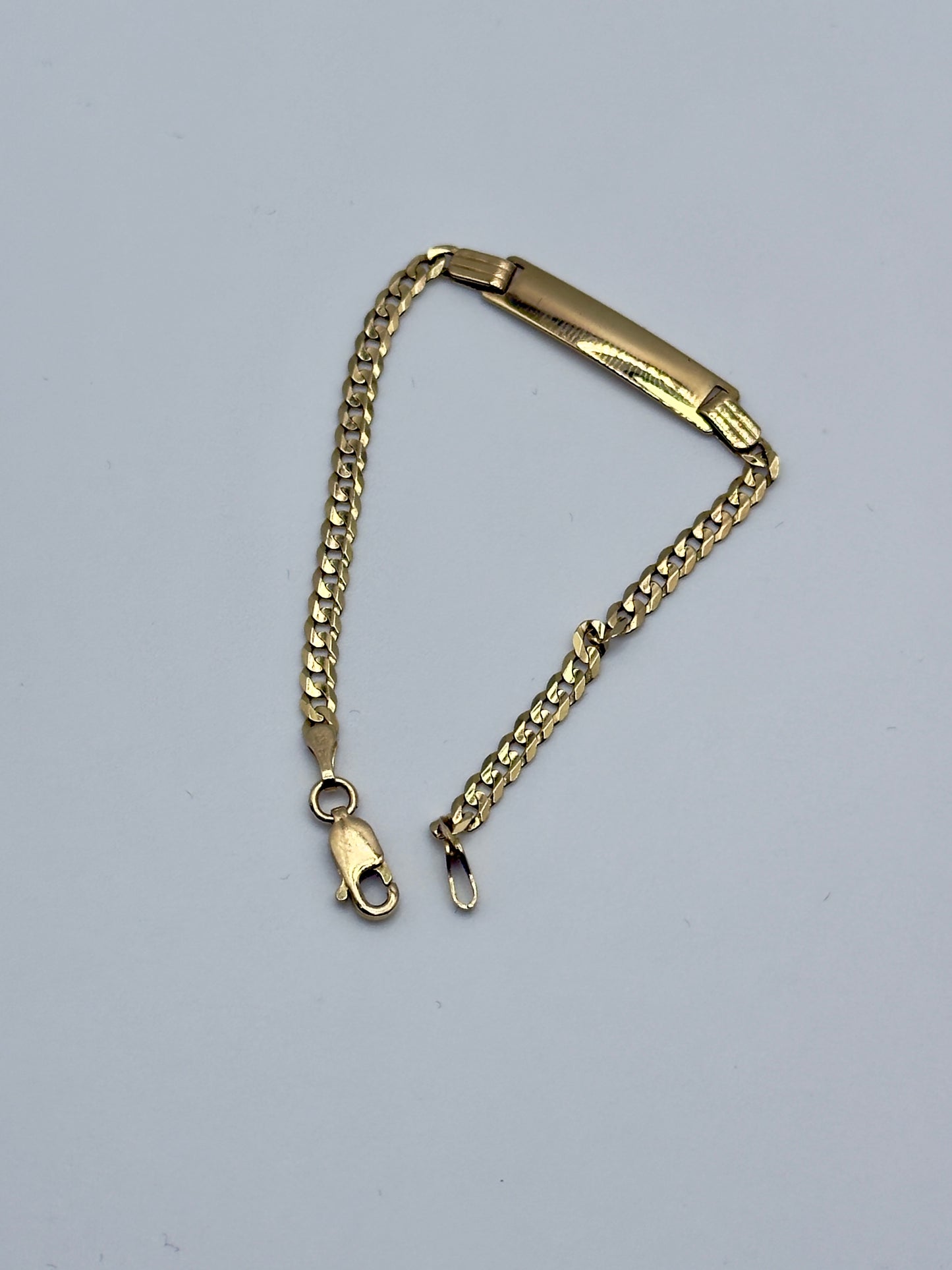 ✨ 14K Gold Children’s Bracelet ✨