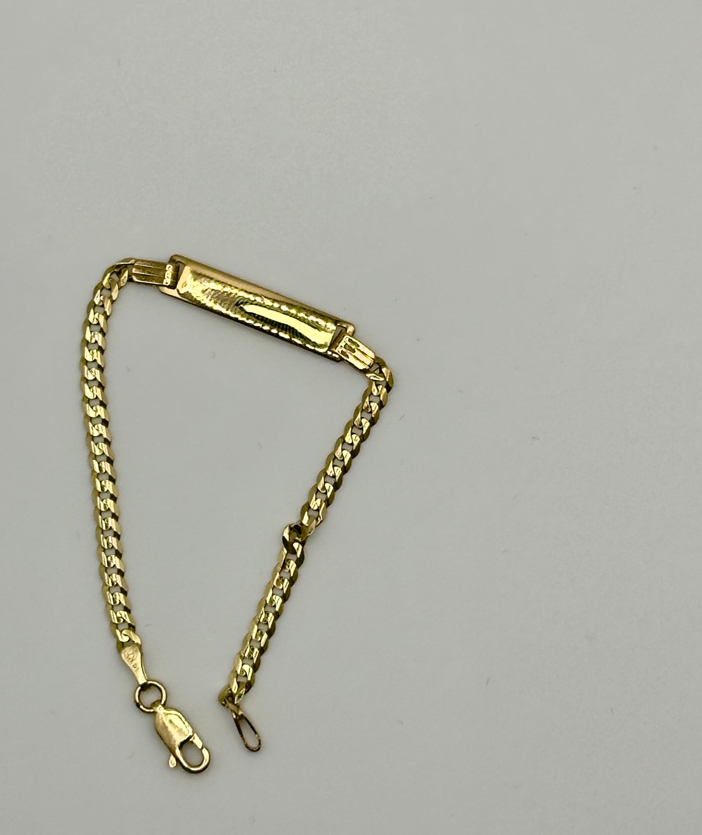 ✨ 14K Gold Children’s Bracelet ✨