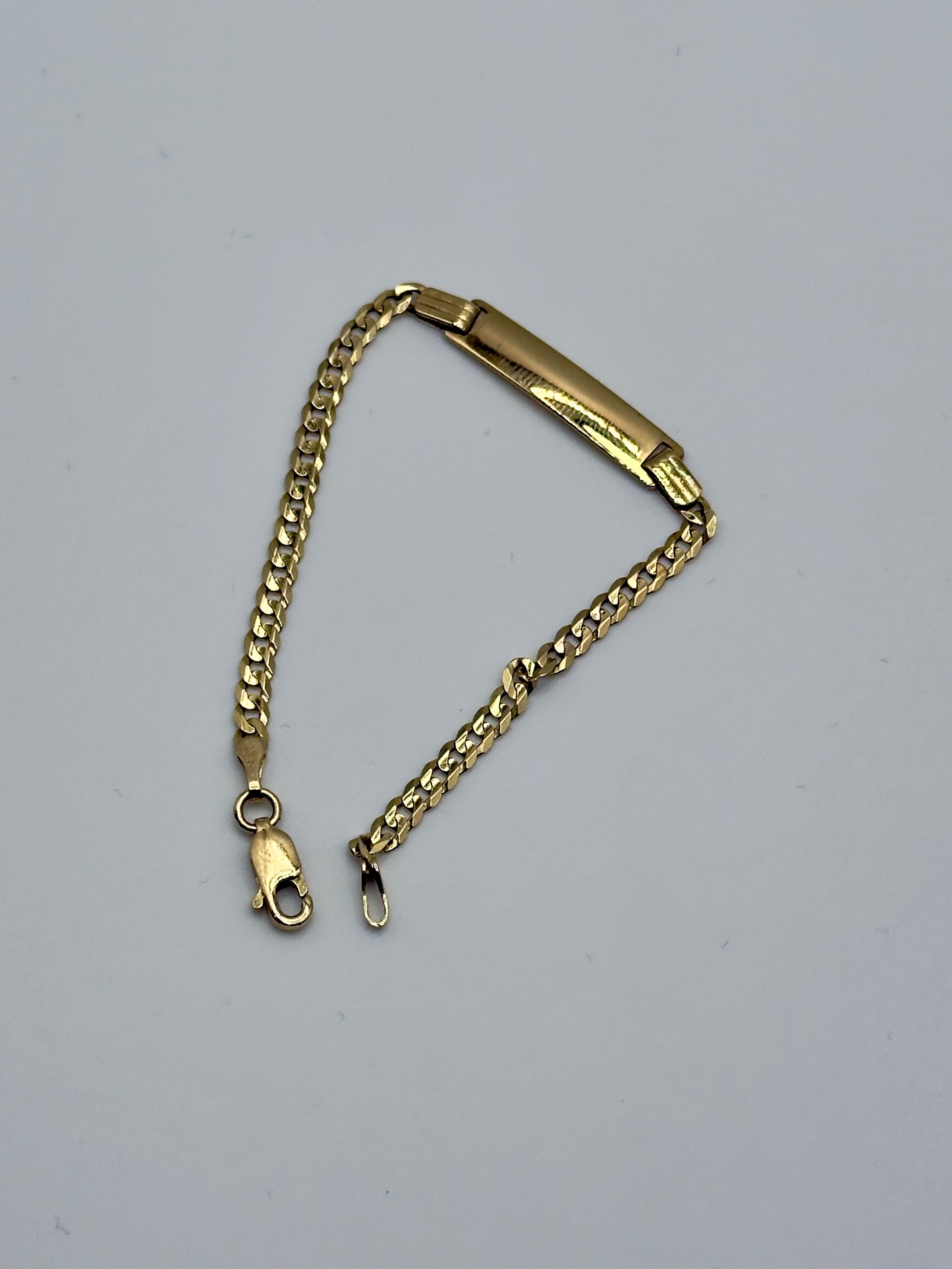 ✨ 14K Gold Children’s Bracelet ✨