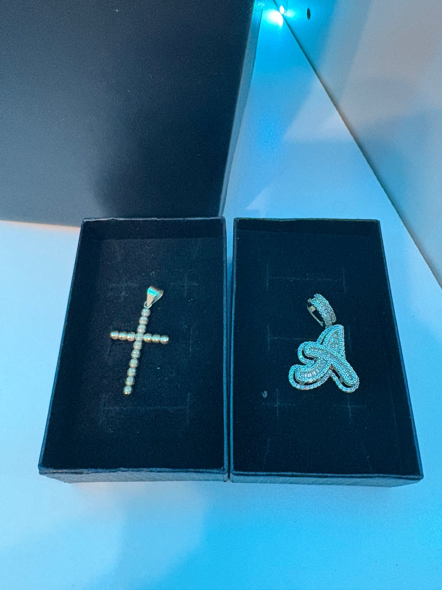 Bundle – 2 Chains (14K), 2 Charms (14K)